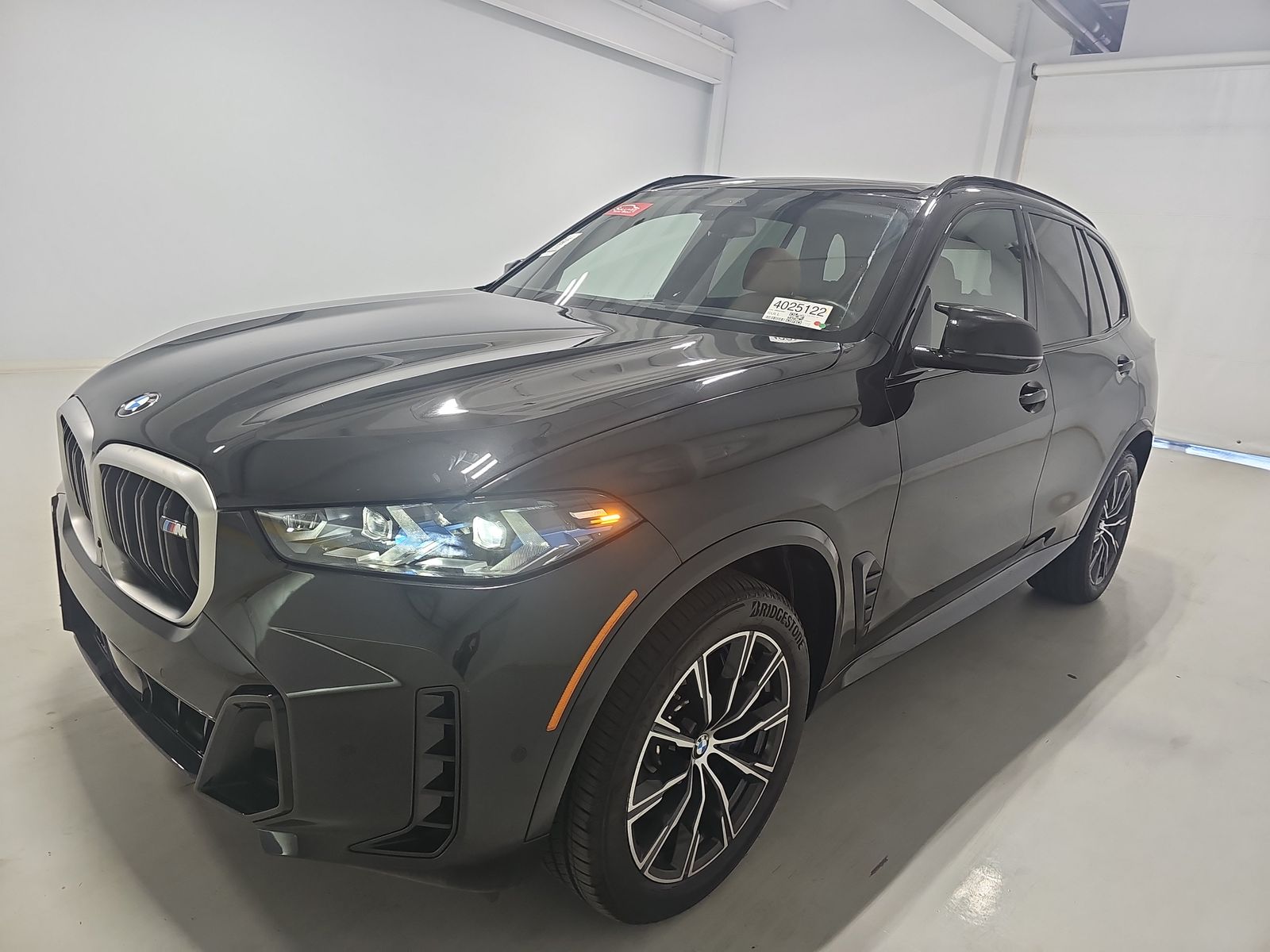 2025 BMW X5 M60i xDrive AWD