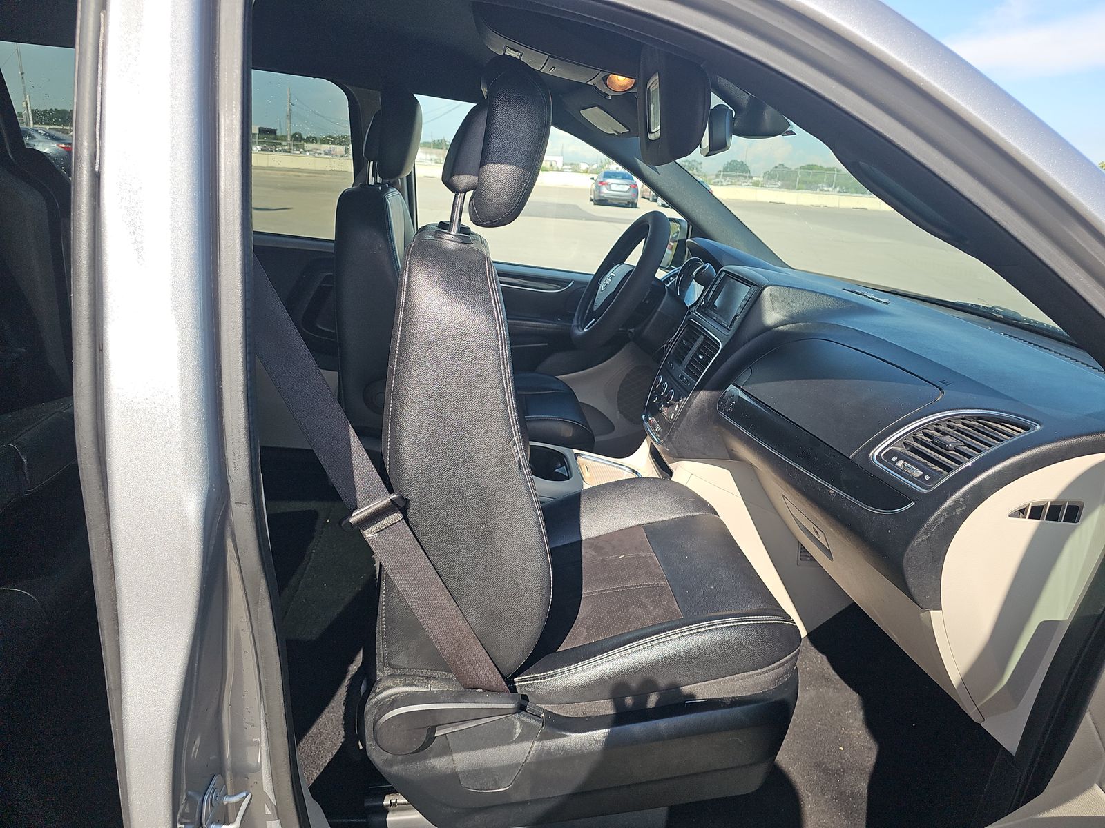 2020 Dodge Grand Caravan SXT FWD