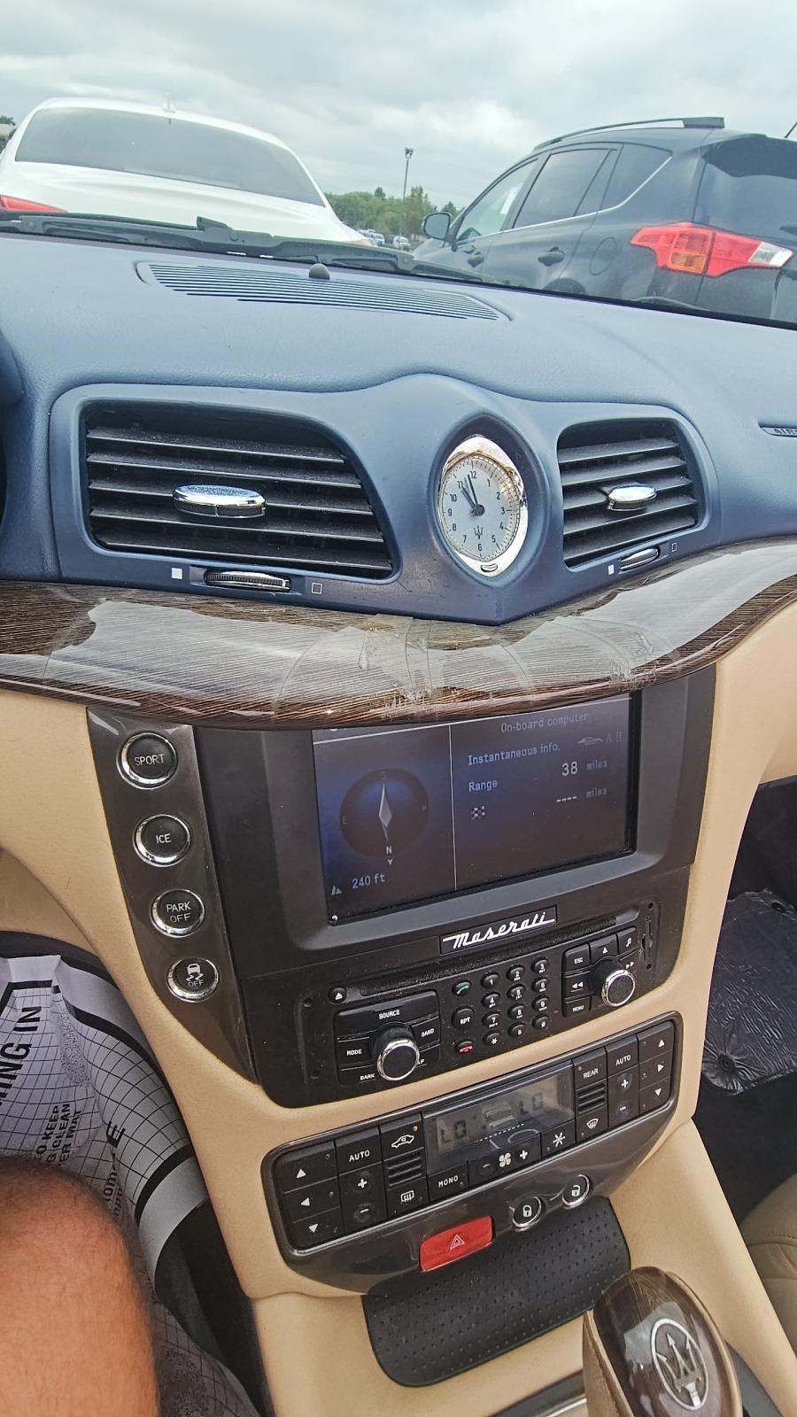2015 Maserati GranTurismo Base FWD