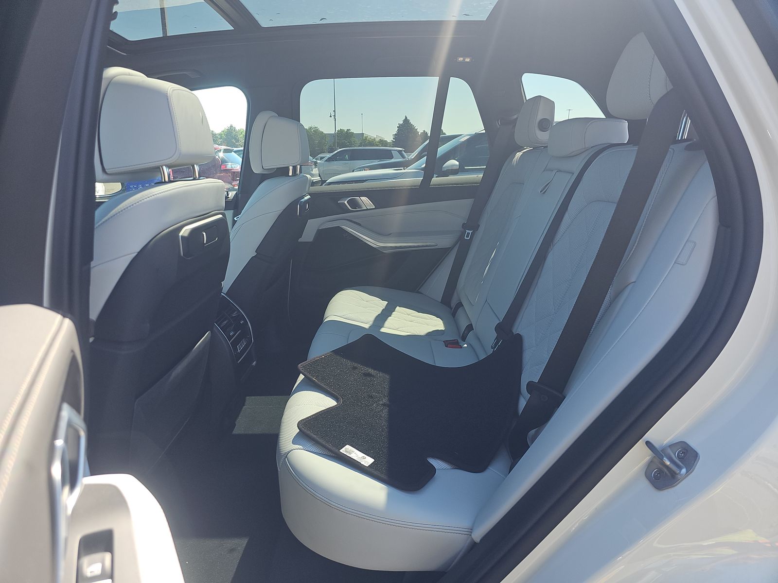 2025 BMW X5 xDrive50e AWD