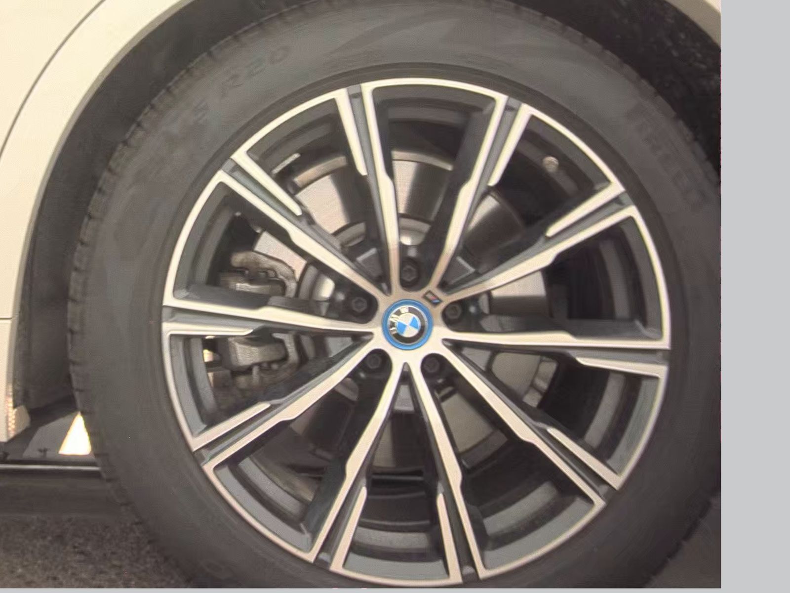 2025 BMW X5 xDrive50e AWD