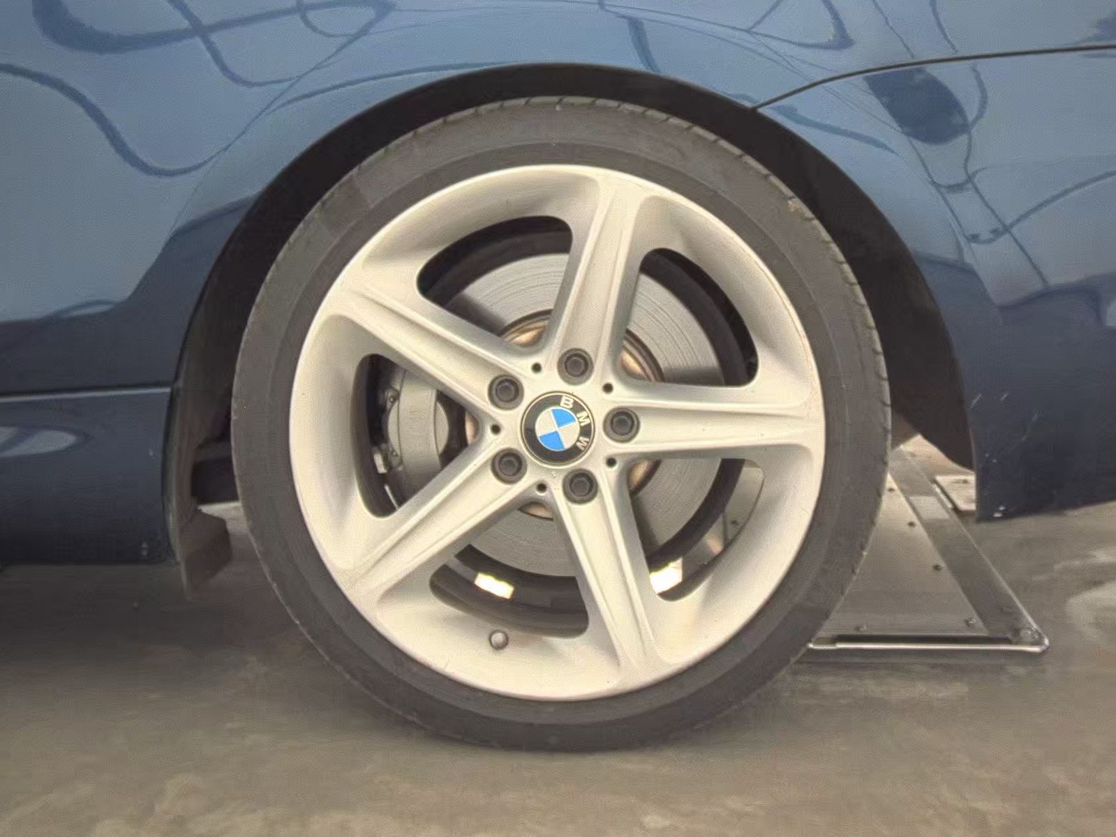 2011 BMW 1 Series 135i RWD