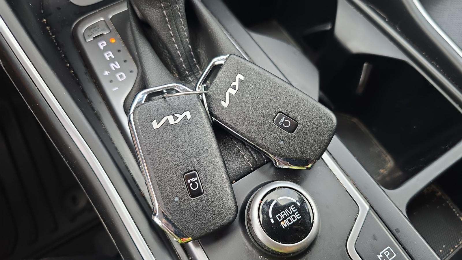 2022 Kia Sorento S FWD