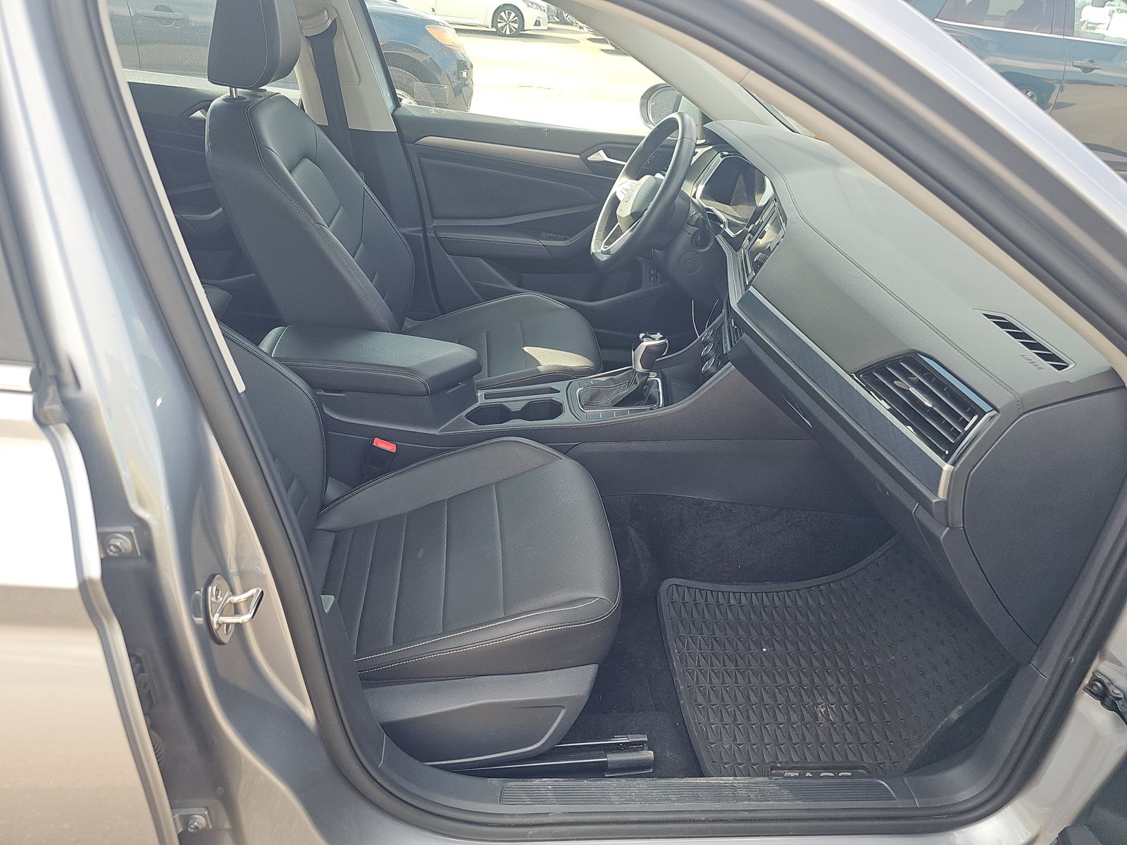 2024 Volkswagen Jetta 1.5T SE FWD