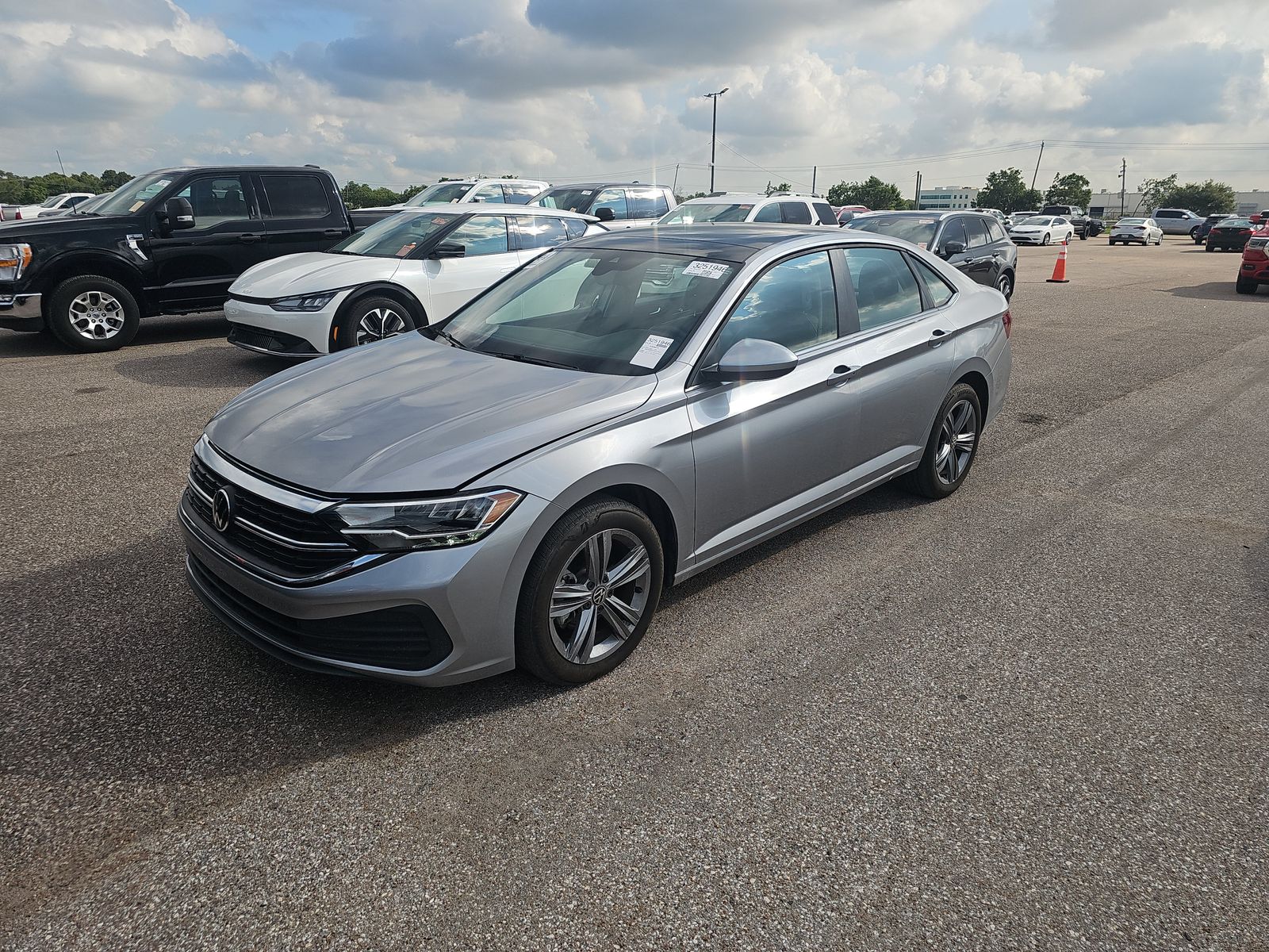 2024 Volkswagen Jetta 1.5T SE FWD