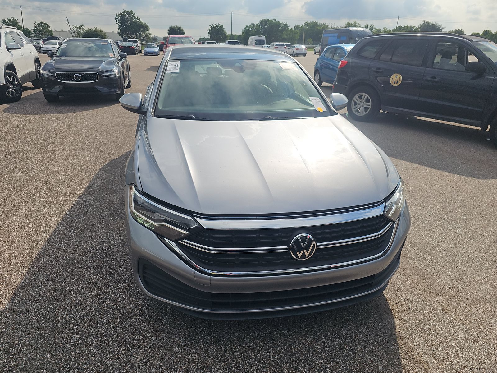 2024 Volkswagen Jetta 1.5T SE FWD
