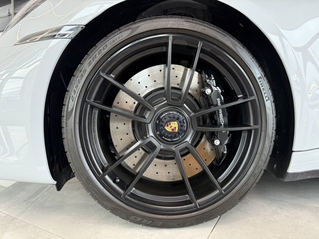 2024 Porsche 911 4 GTS Targa AWD