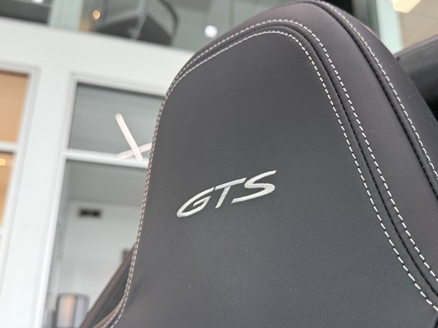 2024 Porsche 911 4 GTS Targa AWD
