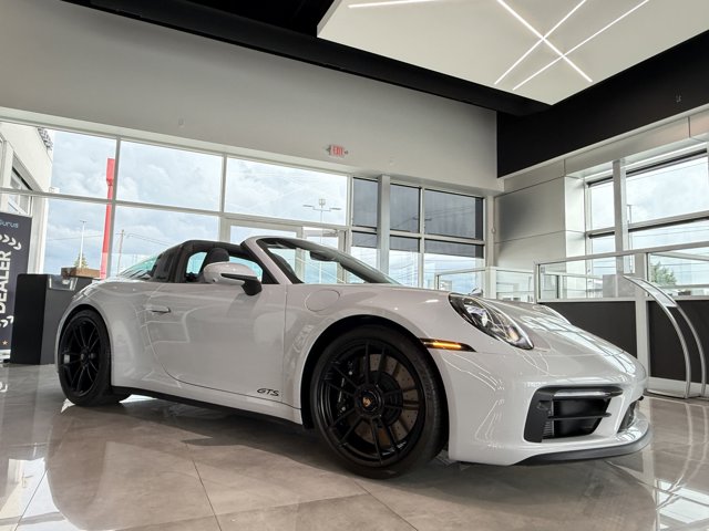 2024 Porsche 911 4 GTS Targa AWD