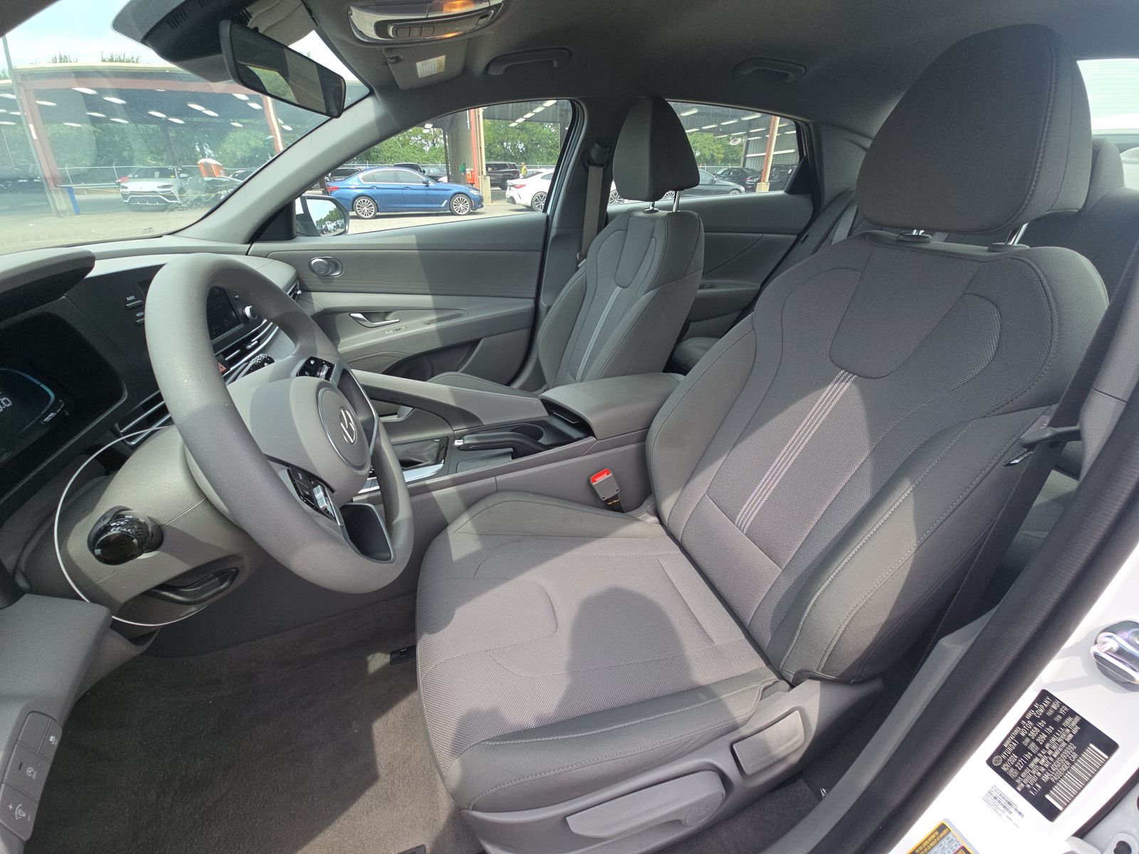 2025 Hyundai Elantra SE FWD