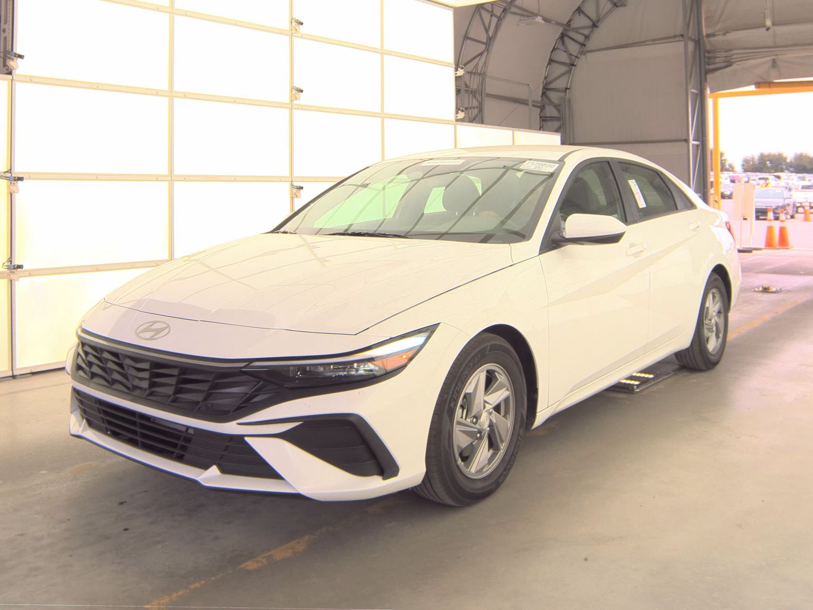 2025 Hyundai Elantra SE FWD