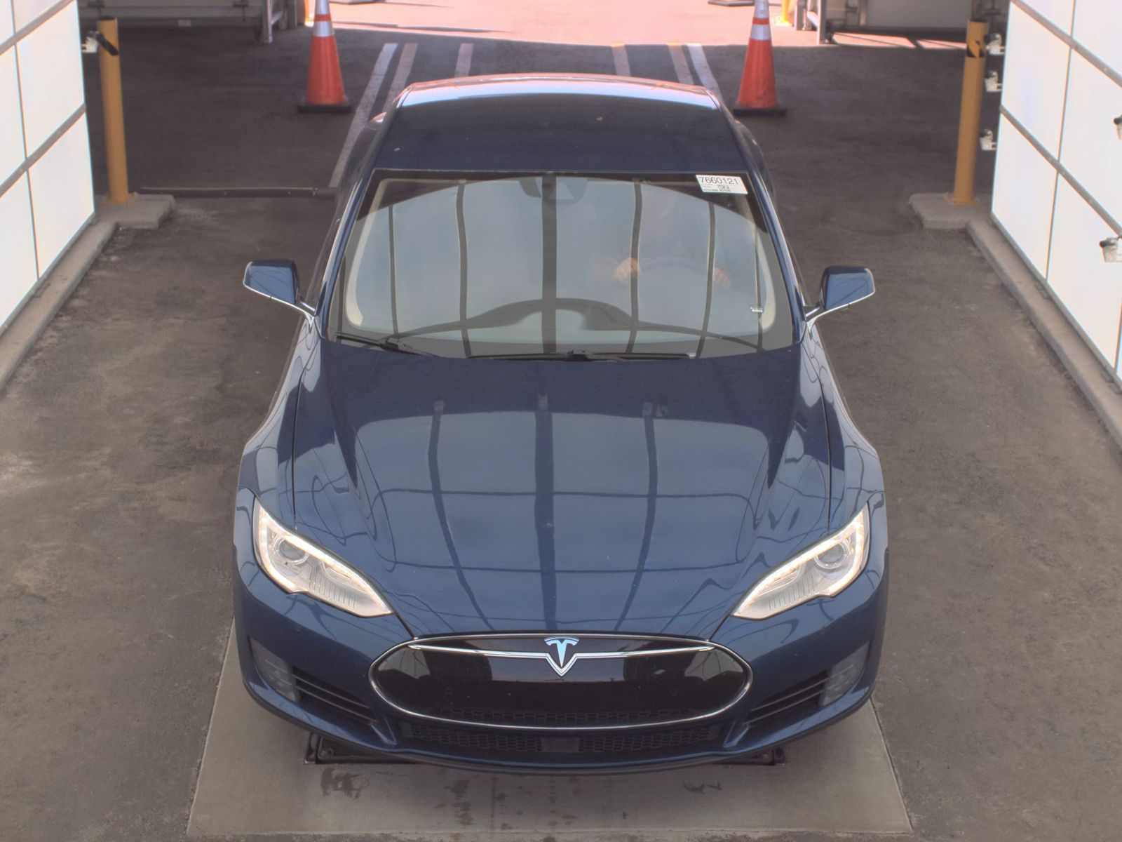 2016 Tesla Model S 70 FWD
