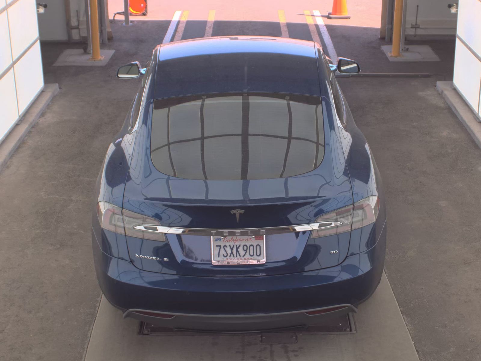 2016 Tesla Model S 70 FWD