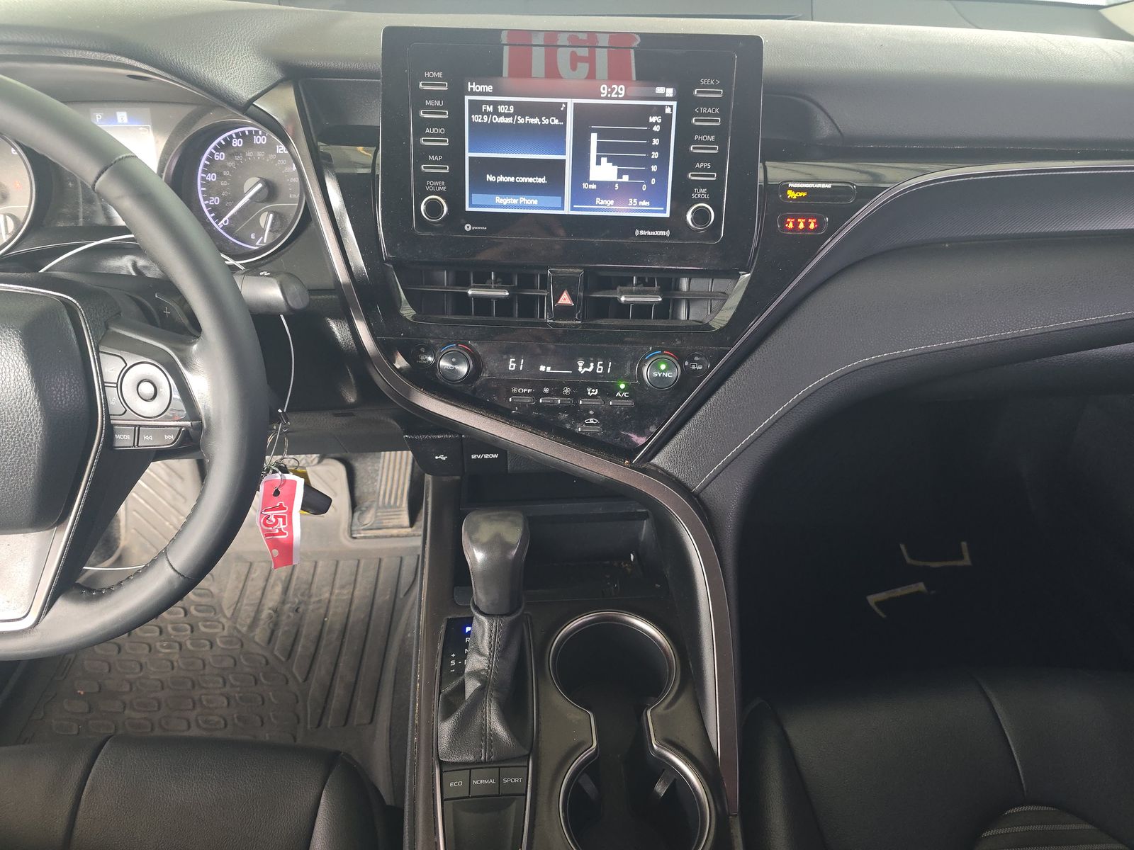 2023 Toyota Camry SE FWD