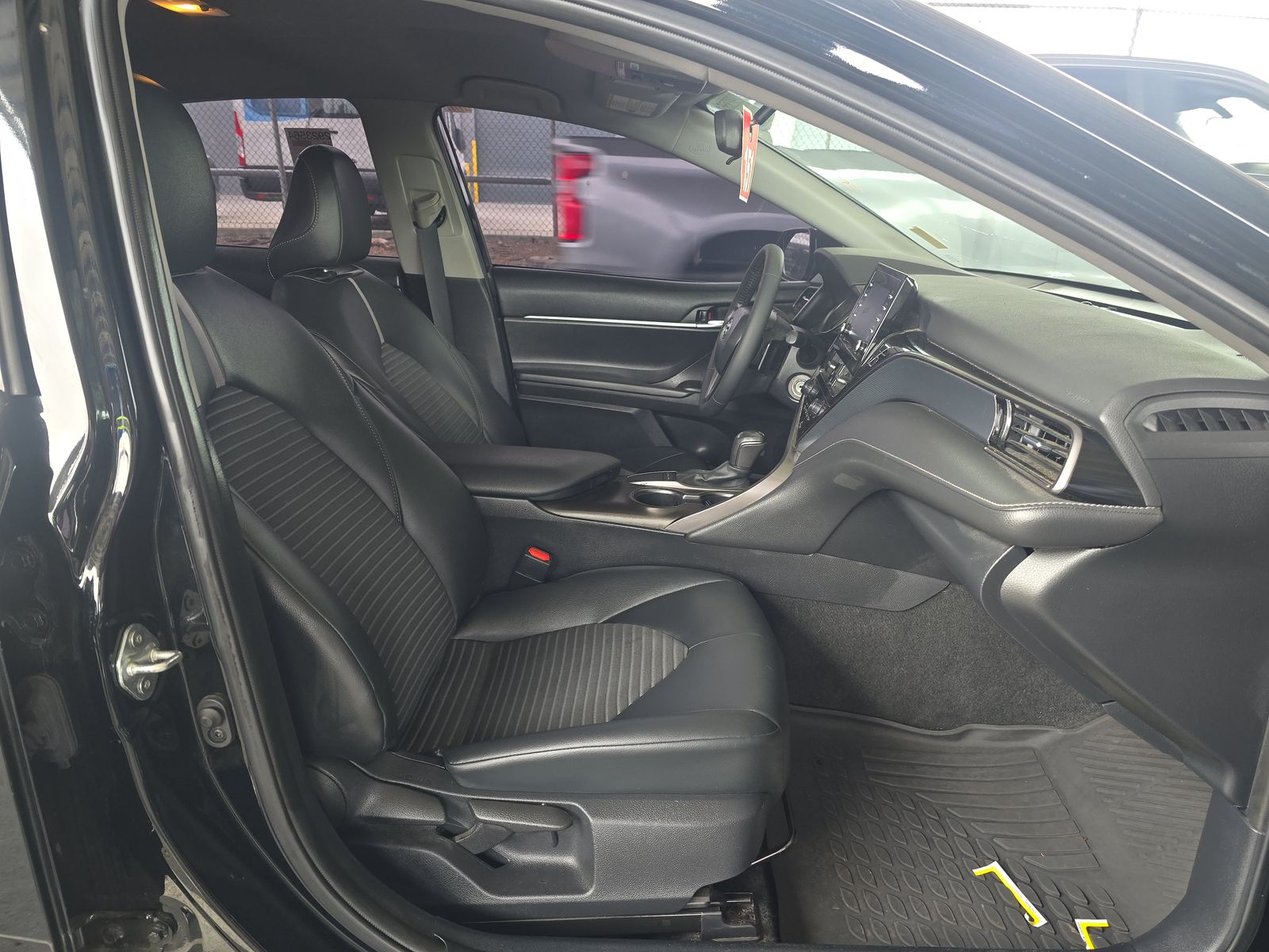 2023 Toyota Camry SE FWD