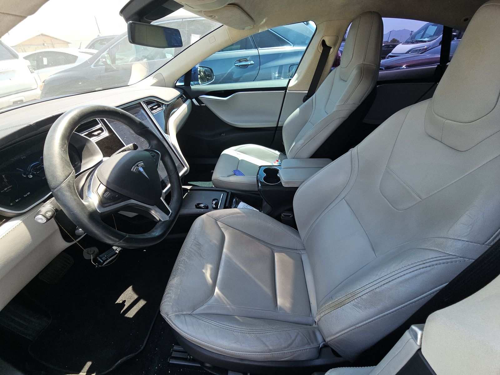 2016 Tesla Model S 70 FWD