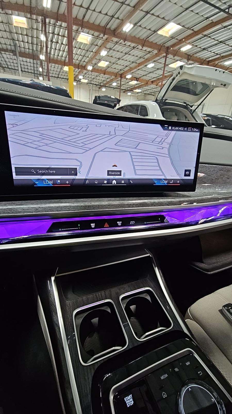 2025 BMW 7 Series 750e xDrive AWD