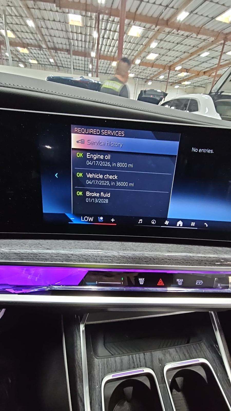 2025 BMW 7 Series 750e xDrive AWD