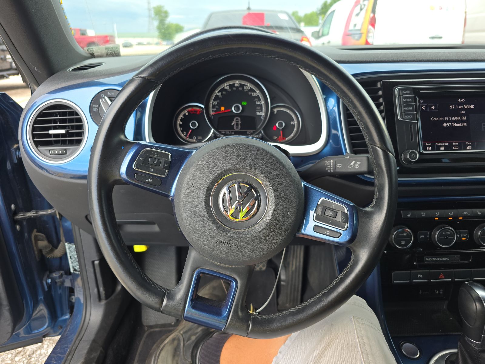2019 Volkswagen Beetle 2.0T S FWD
