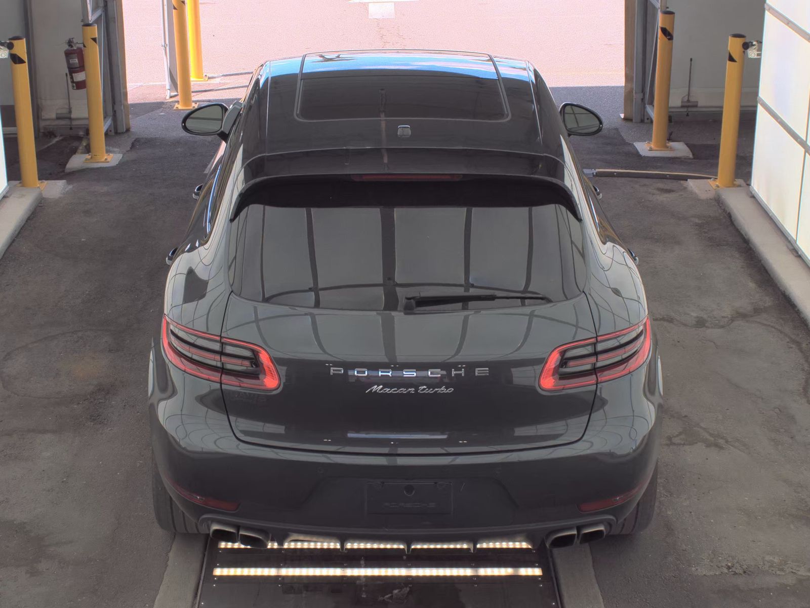 2018 Porsche Macan Turbo AWD