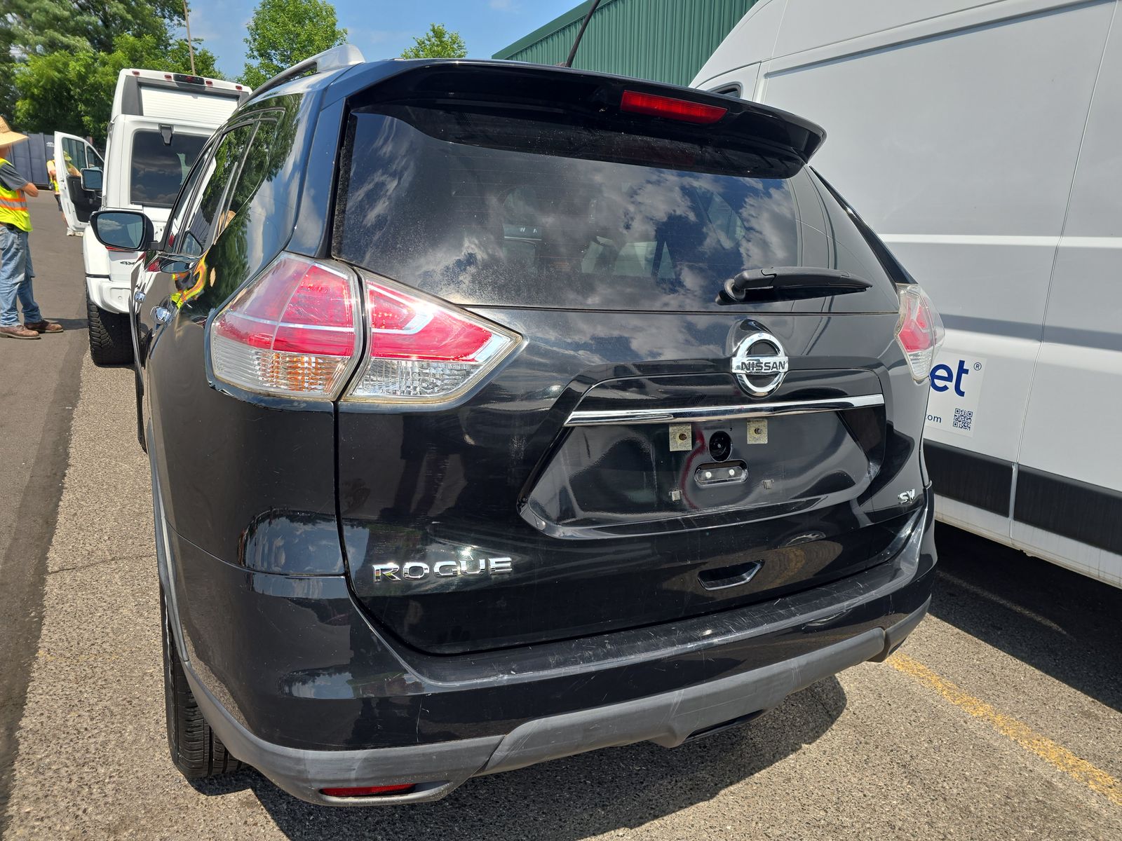 2015 Nissan Rogue SV FWD