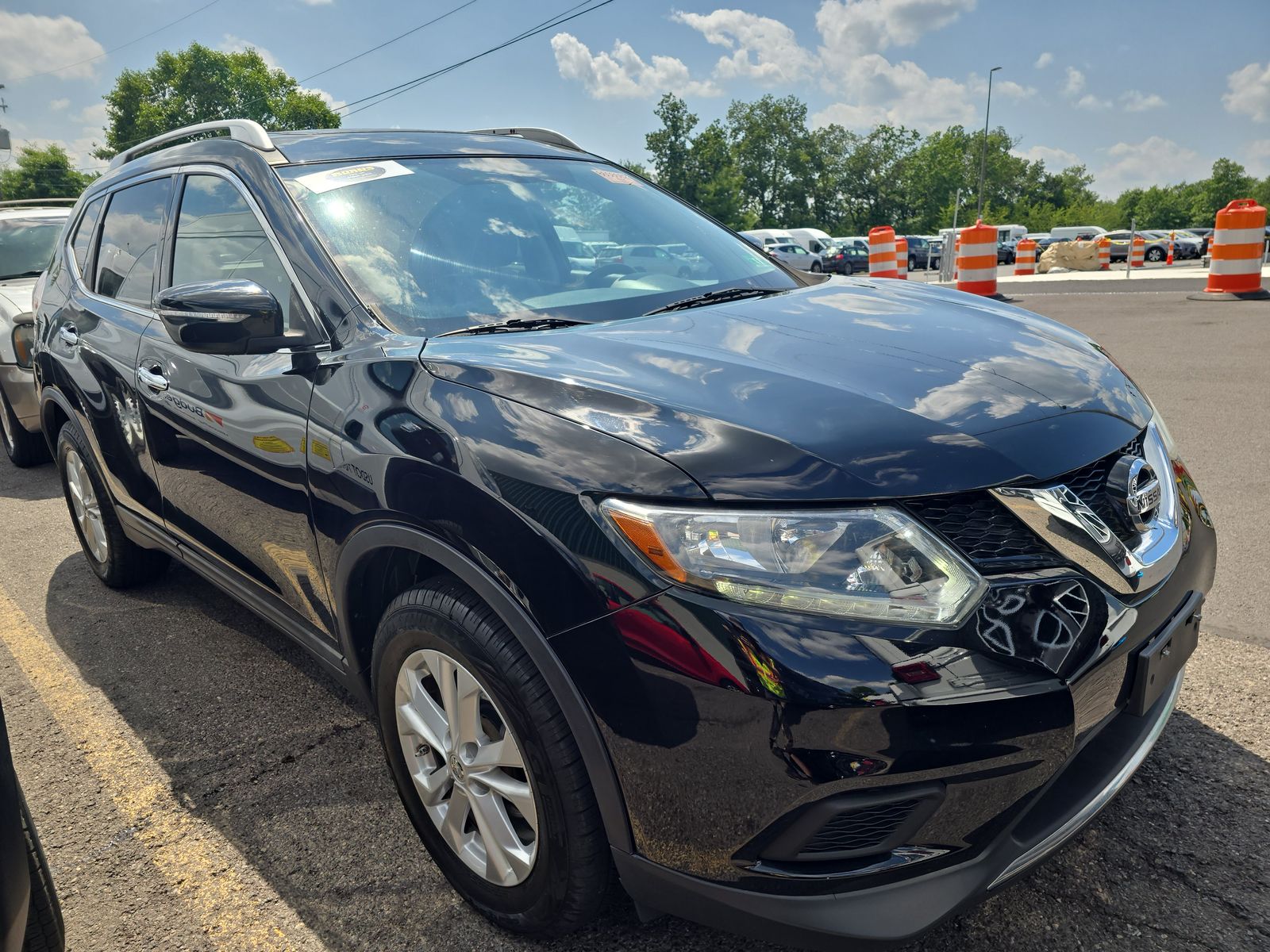2015 Nissan Rogue SV FWD