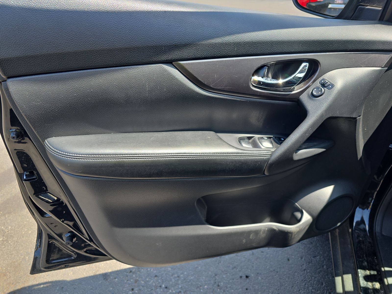 2015 Nissan Rogue SV FWD