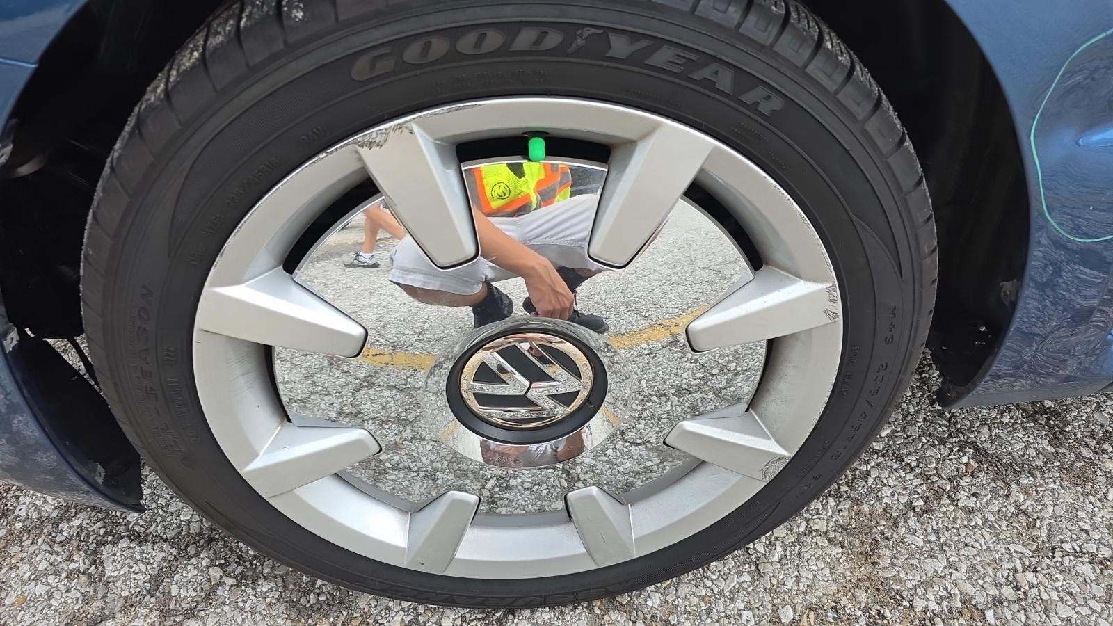 2019 Volkswagen Beetle 2.0T S FWD