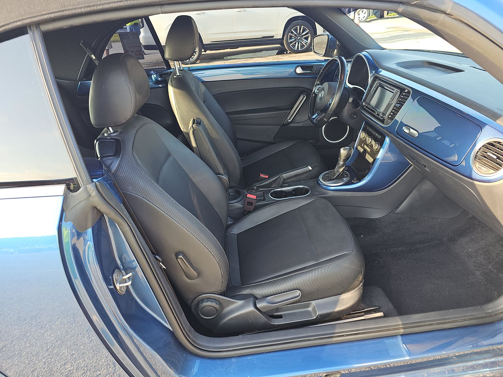 2019 Volkswagen Beetle 2.0T S FWD