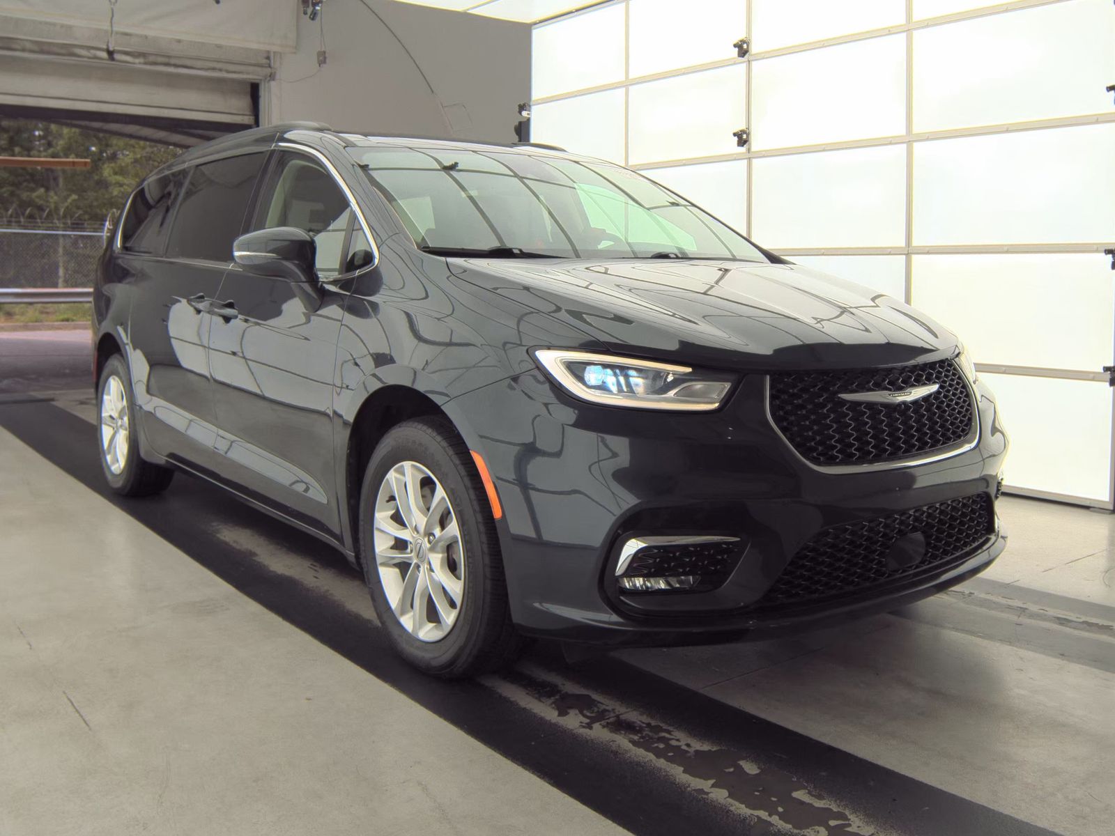 2021 Chrysler Pacifica Touring AWD