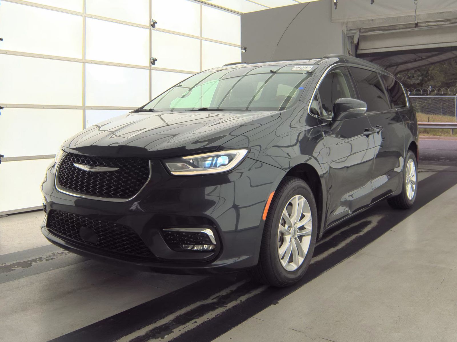 2021 Chrysler Pacifica Touring AWD