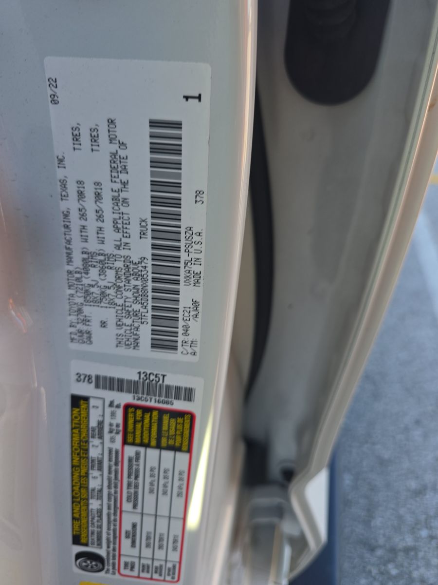 2022 Toyota Tundra SR5 AWD