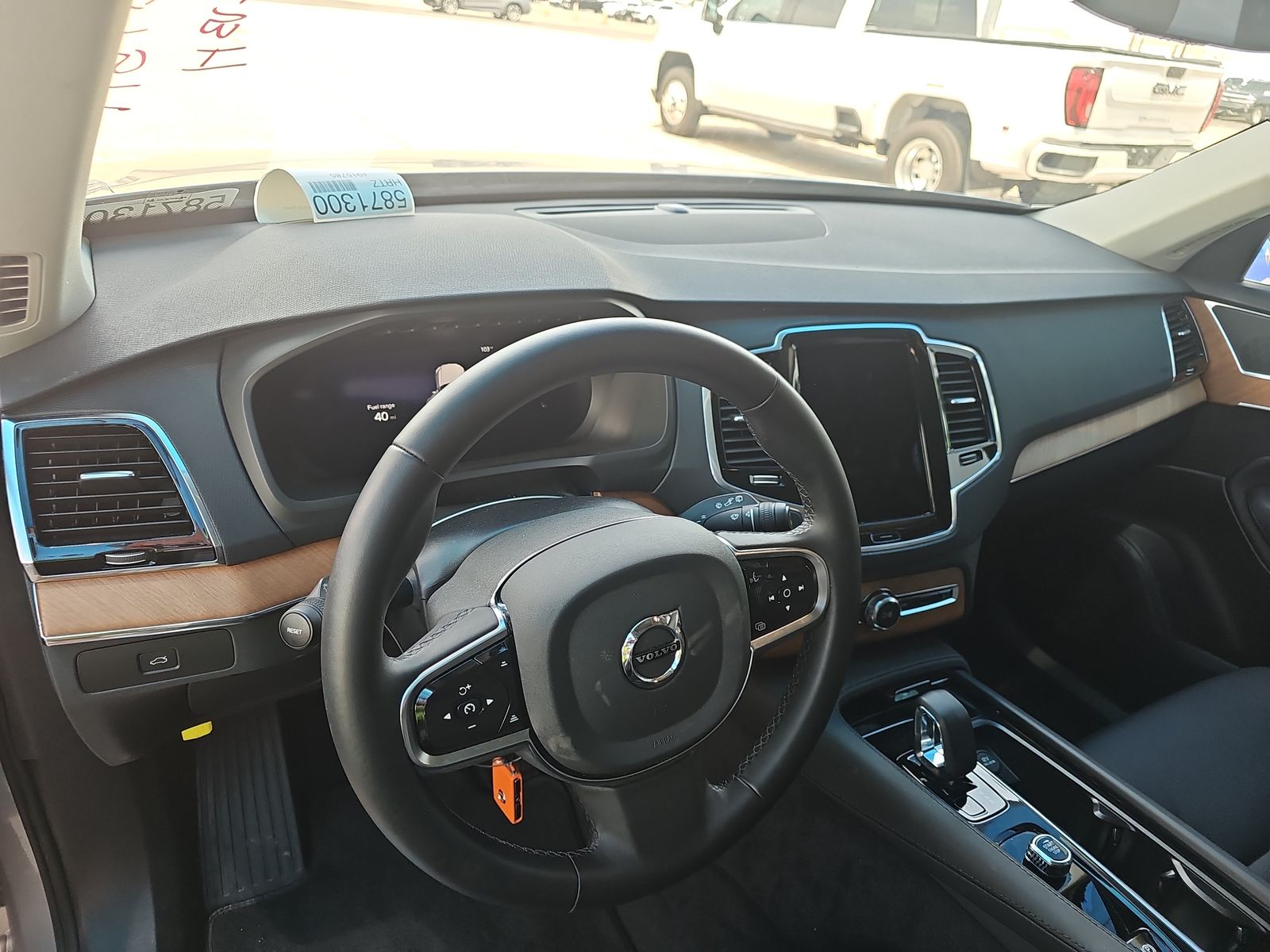 2024 Volvo XC90 B5 Plus AWD