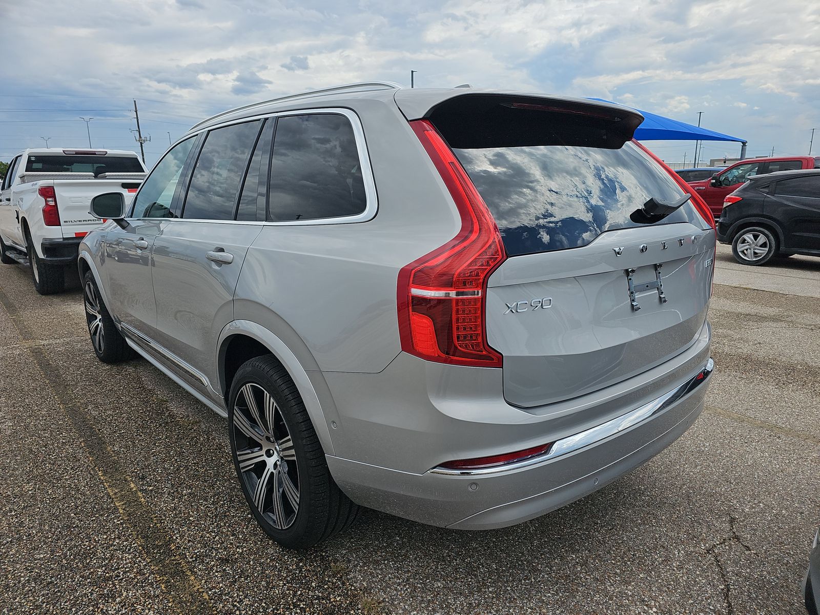 2024 Volvo XC90 B5 Plus AWD