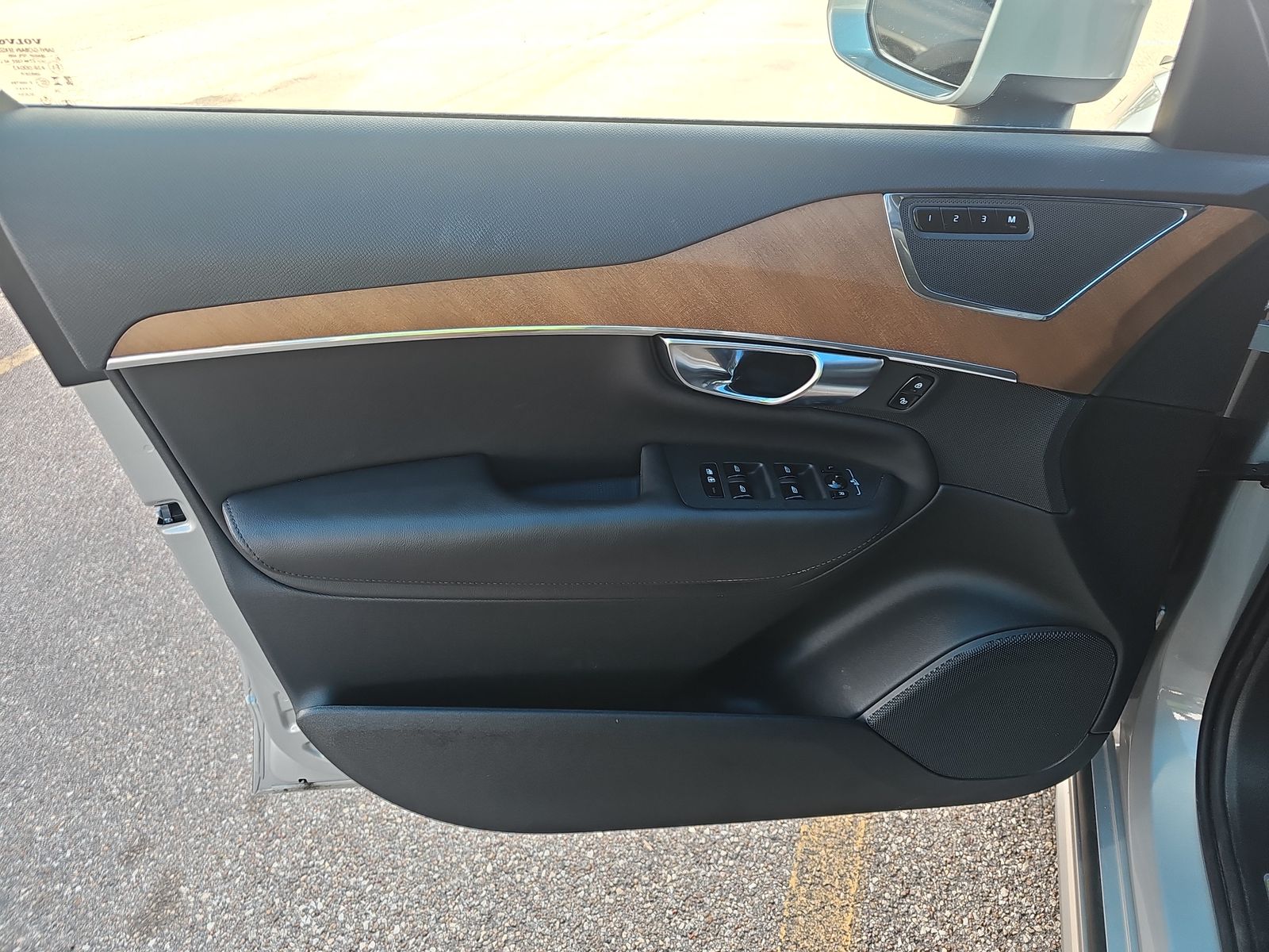 2024 Volvo XC90 B5 Plus AWD