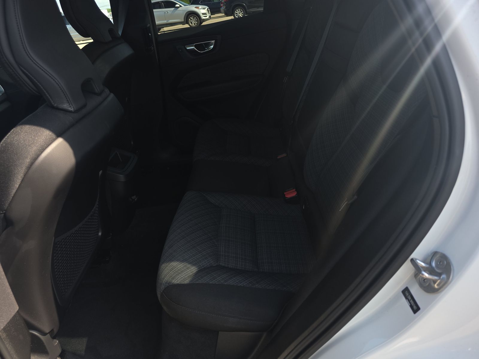 2022 Volvo XC60 B5 Momentum AWD