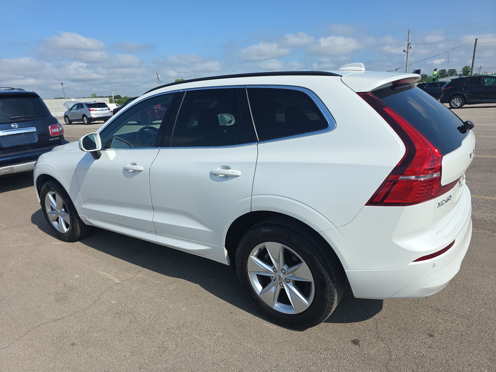 2022 Volvo XC60 B5 Momentum AWD