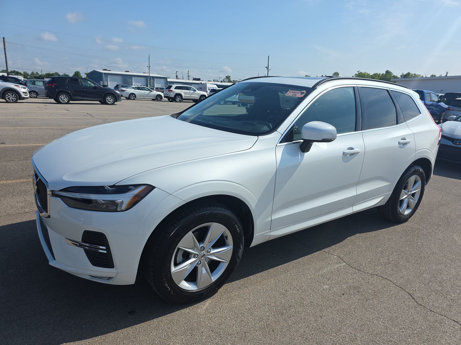2022 Volvo XC60 B5 Momentum AWD