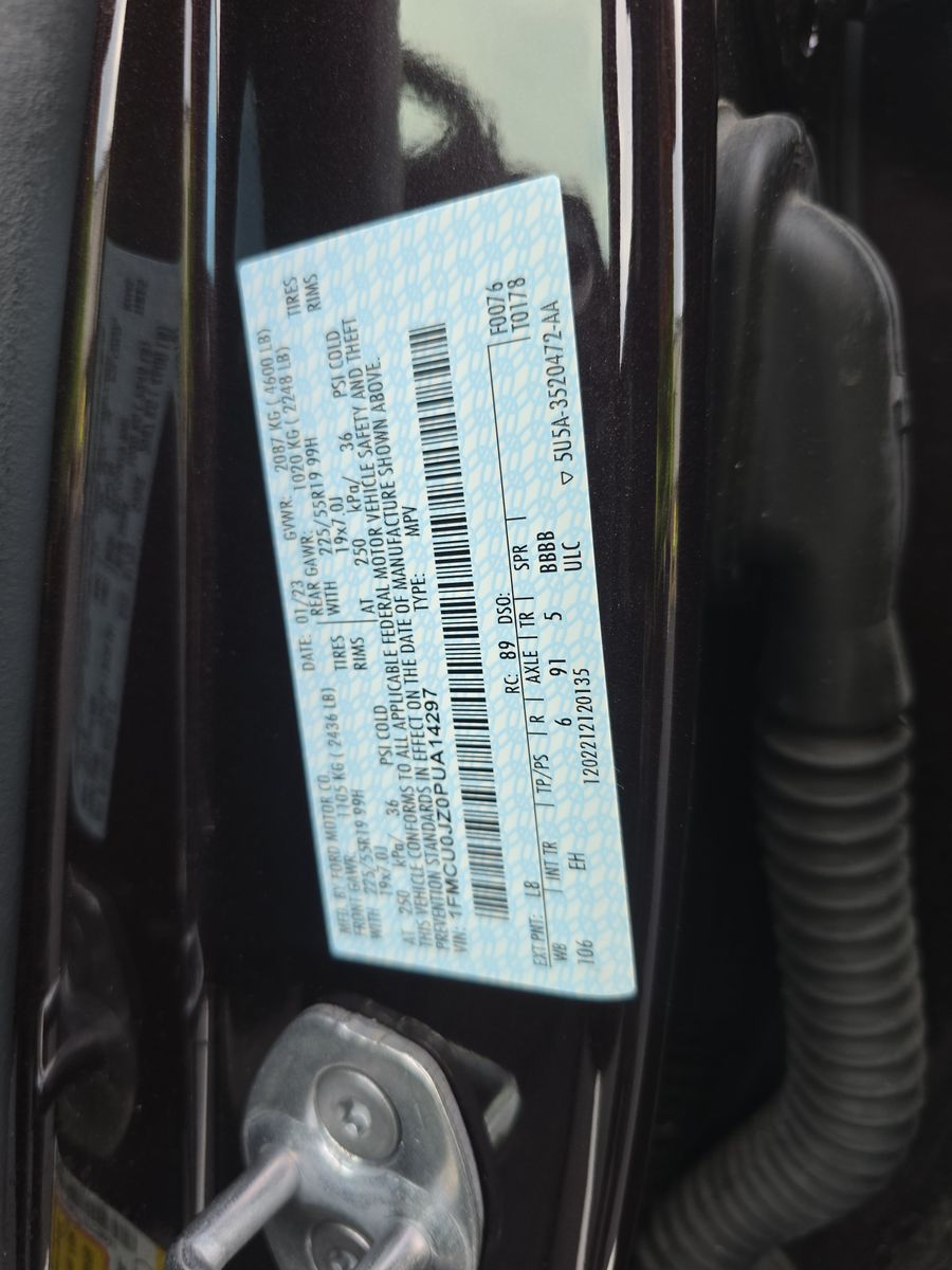 2023 Ford Escape Hybrid Platinum FWD