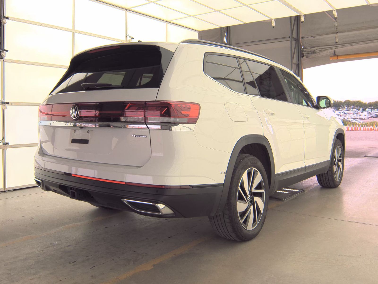 2024 Volkswagen Atlas 2.0T SE AWD