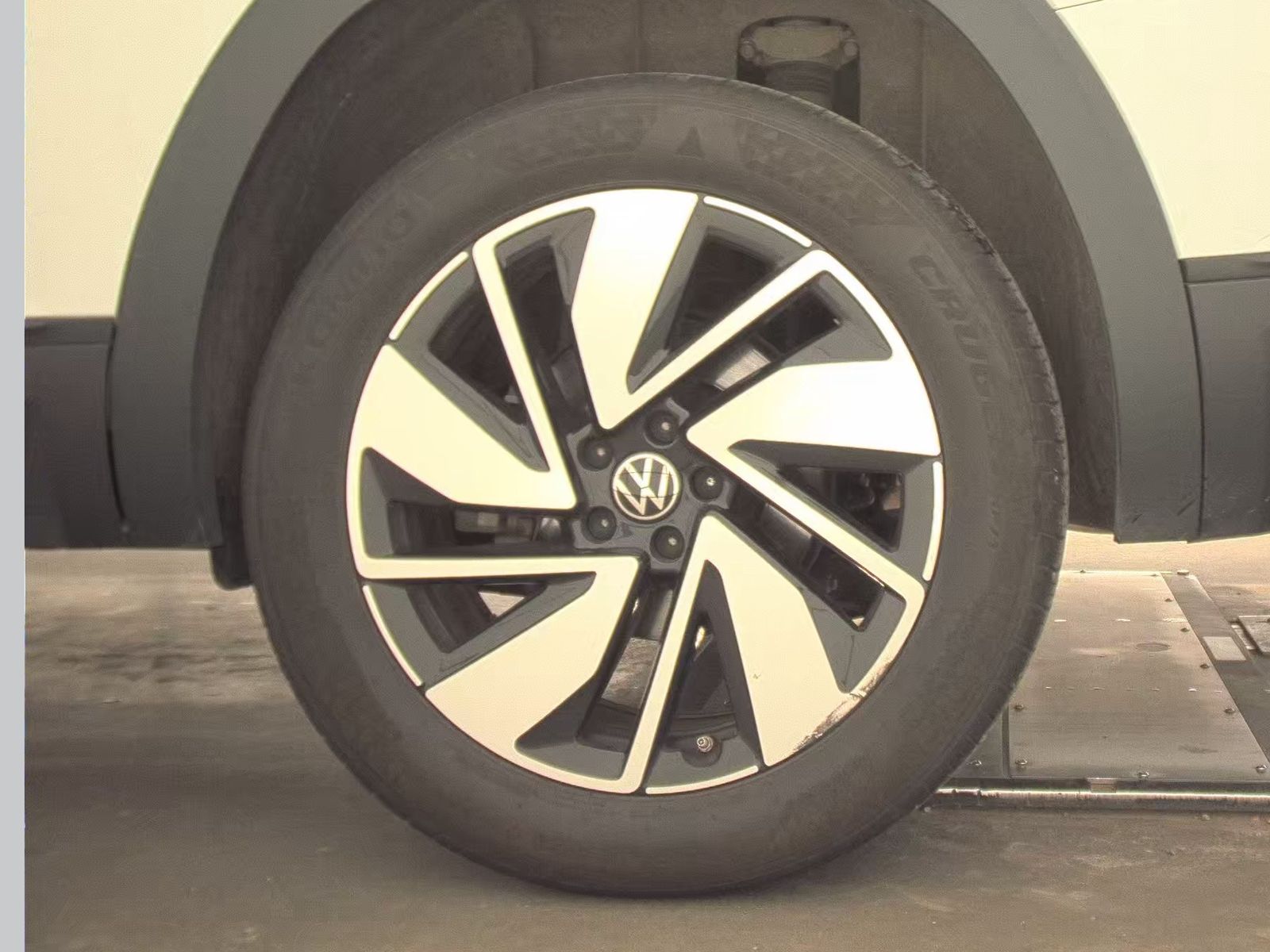 2024 Volkswagen Atlas 2.0T SE AWD