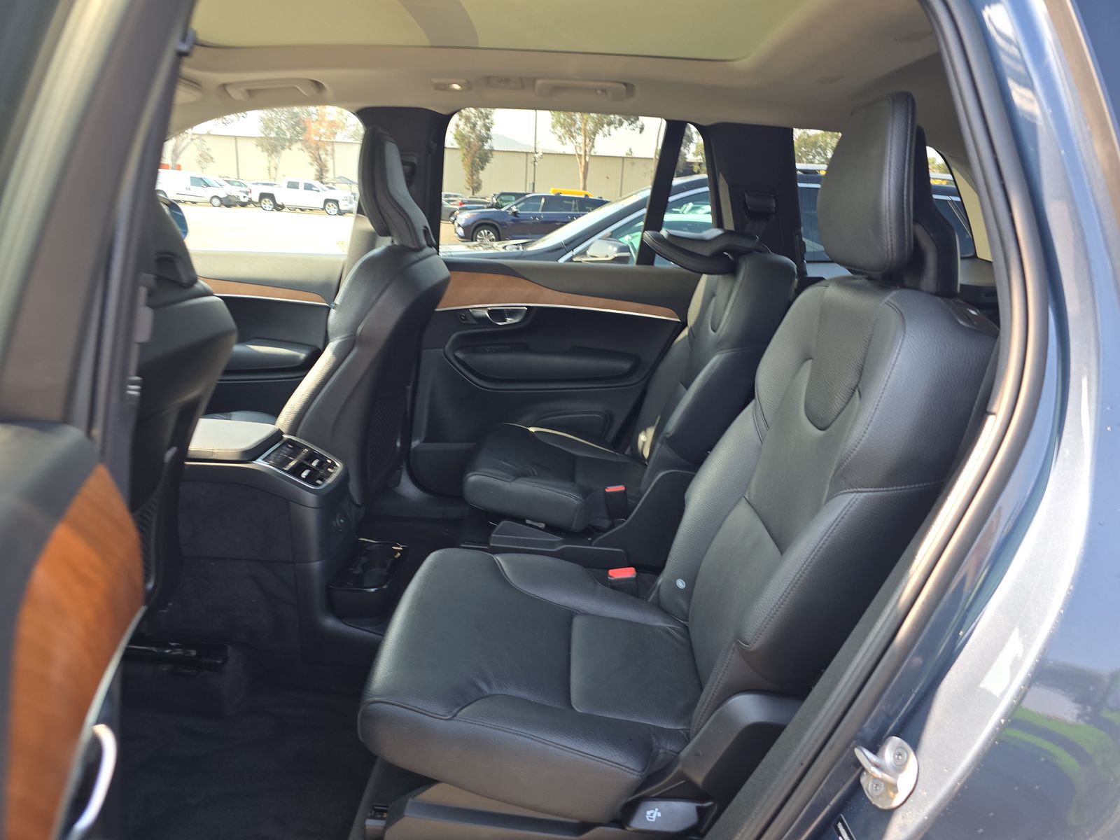 2023 Volvo XC90 Recharge T8 Plus AWD