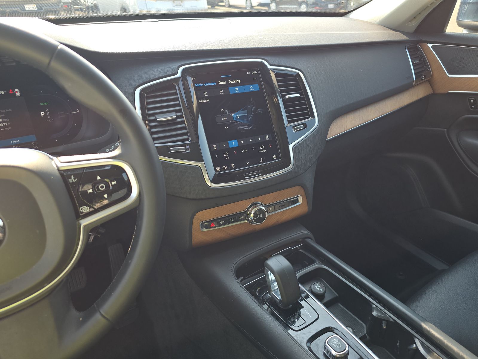 2023 Volvo XC90 Recharge T8 Plus AWD