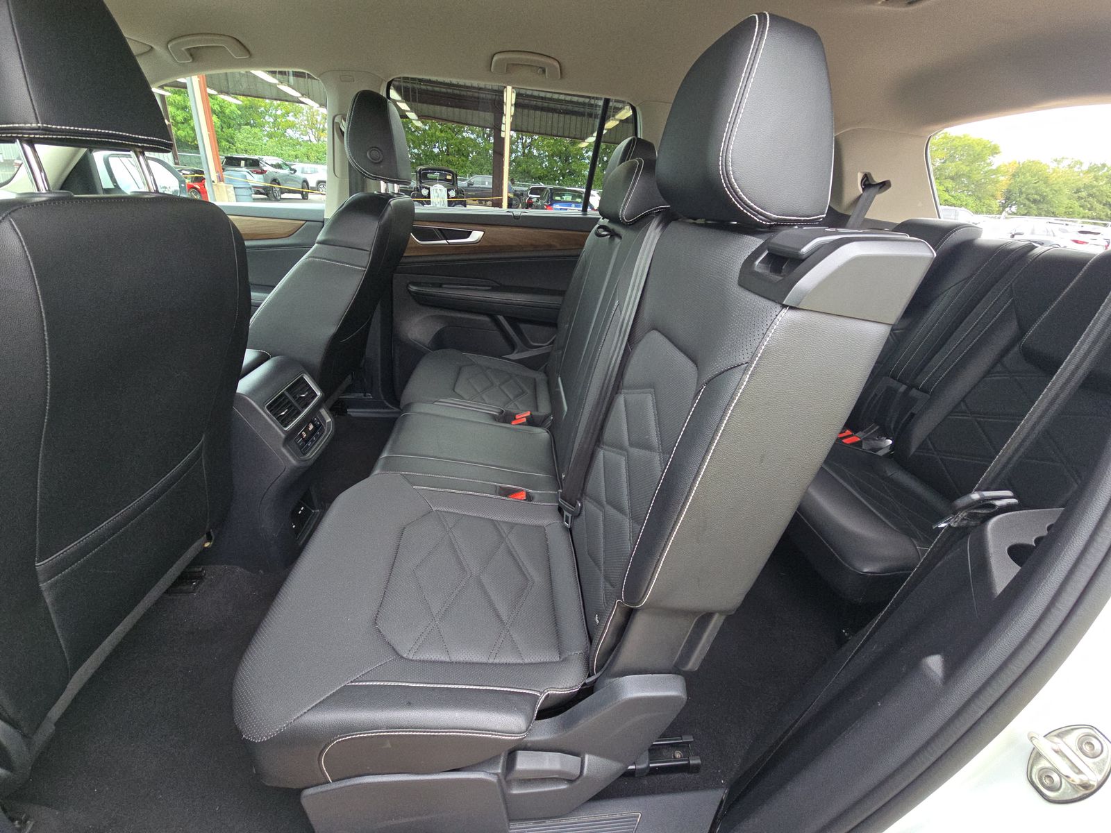 2024 Volkswagen Atlas 2.0T SE AWD