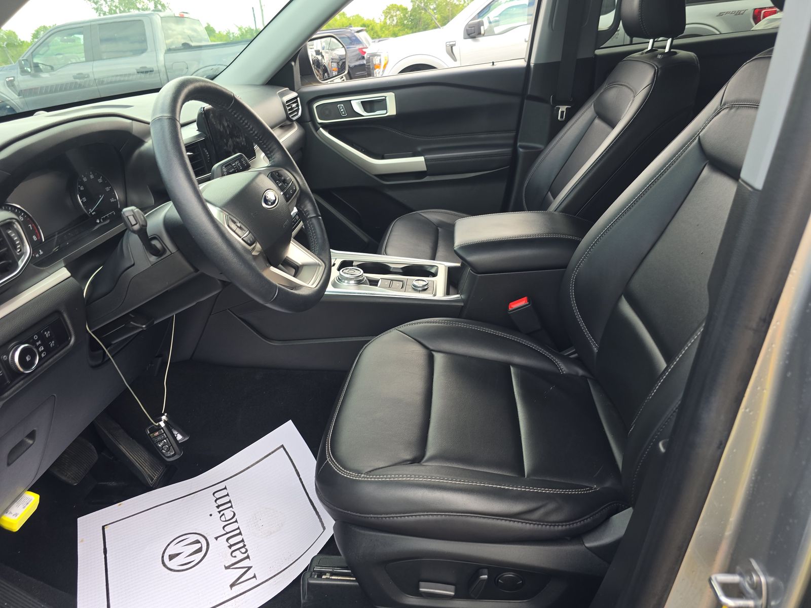 2023 Ford Explorer XLT AWD