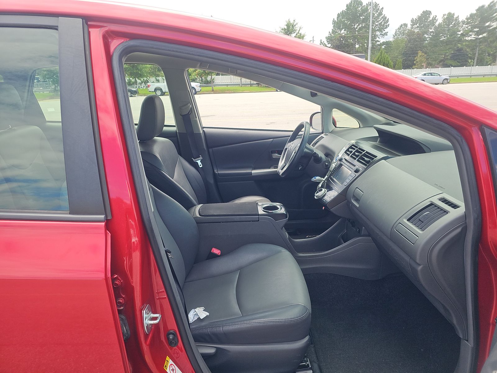 2013 Toyota Prius v Five FWD