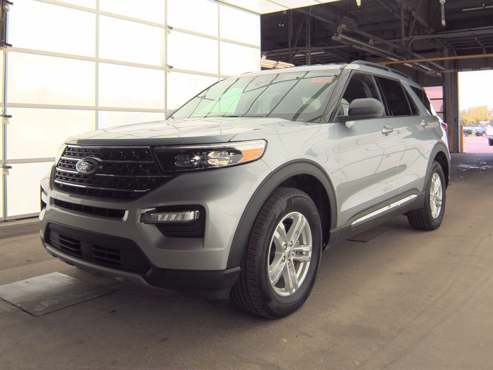 2023 Ford Explorer XLT AWD