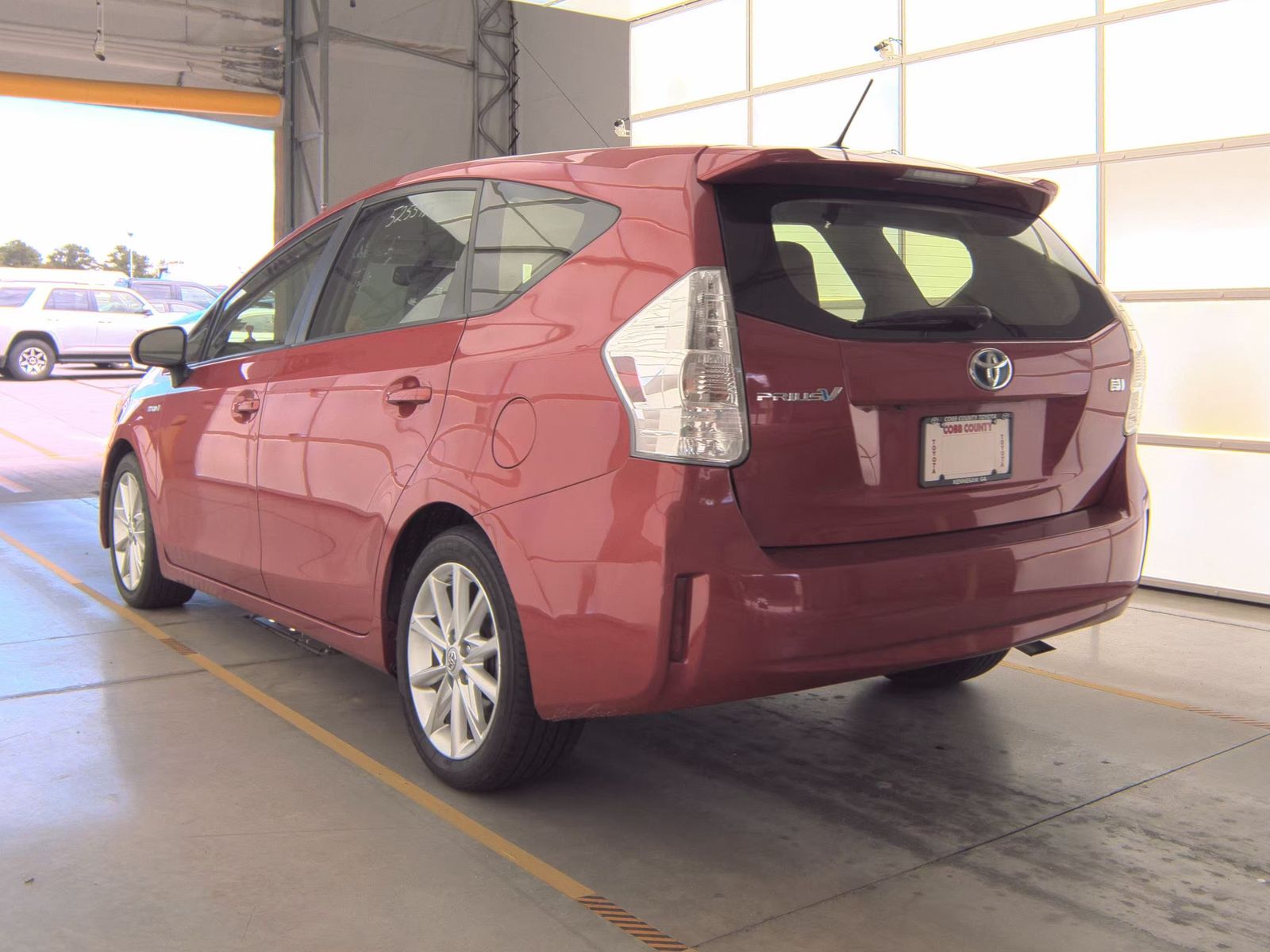 2013 Toyota Prius v Five FWD