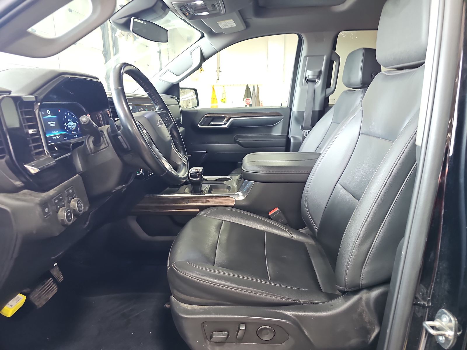 2024 Chevrolet Silverado 1500 RST AWD