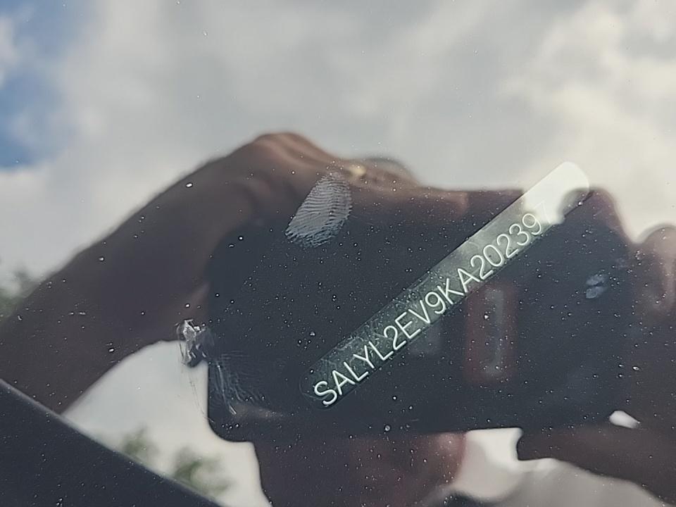 2019 Land Rover Range Rover Velar R-Dynamic SE AWD